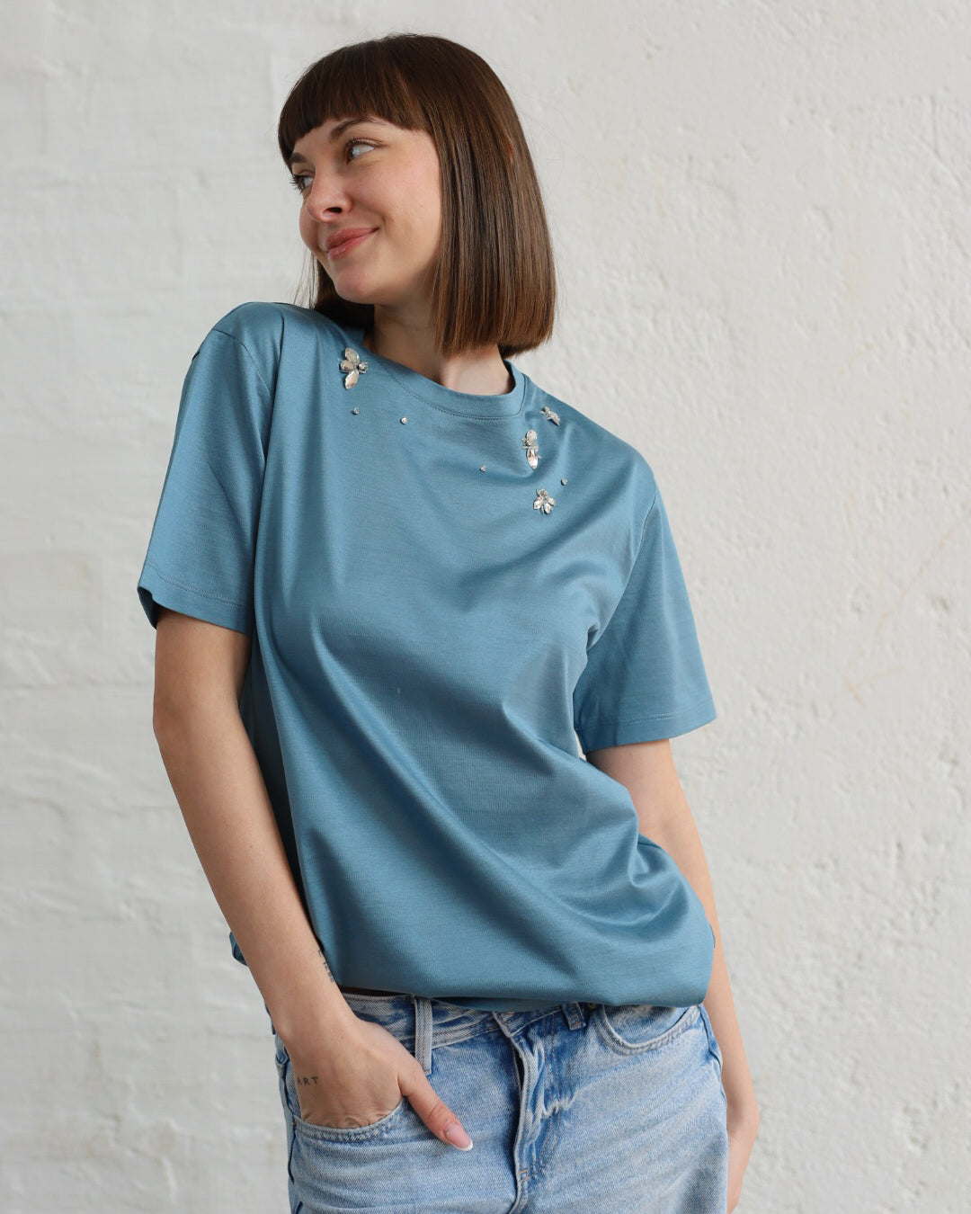 HY 33.33 — T-shirt in Cotone Filo di Scozia — Ricamo a Mano, Manifattura Made in Italy