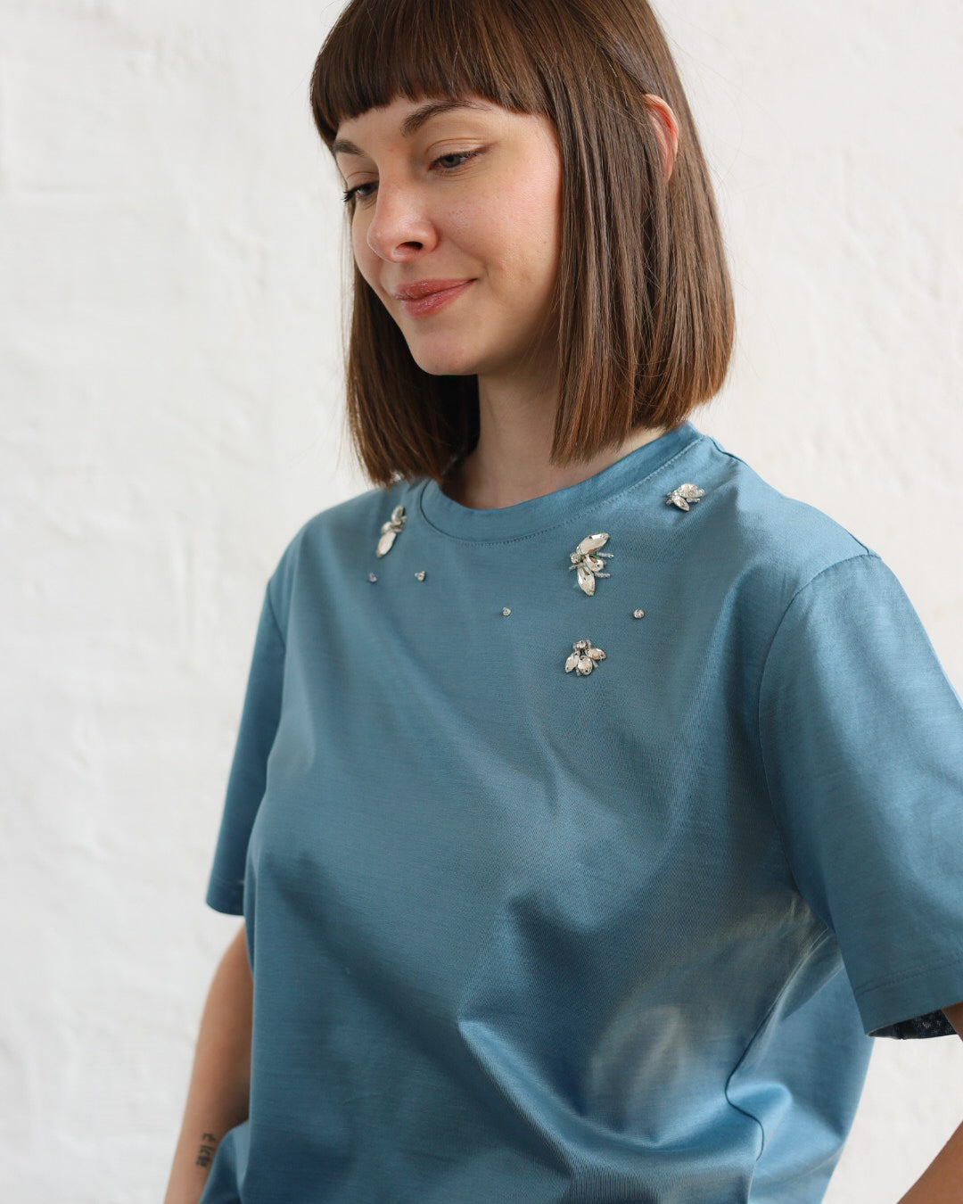 HY 33.33 — T-shirt in Cotone Filo di Scozia — Ricamo a Mano, Manifattura Made in Italy