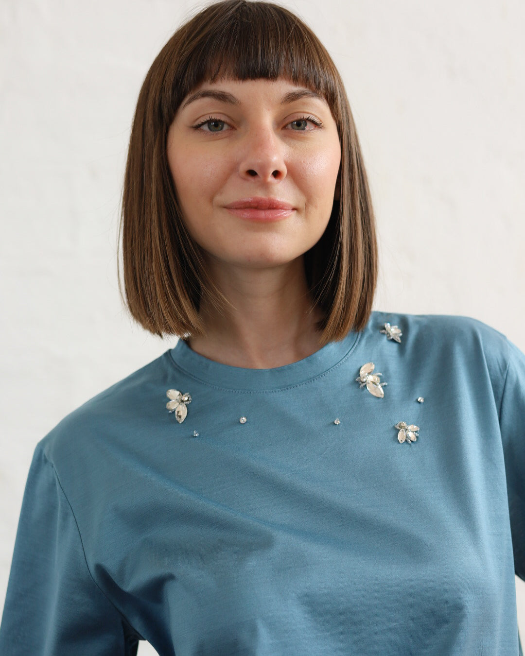 HY 33.33 — T-shirt in Cotone Filo di Scozia — Ricamo a Mano, Manifattura Made in Italy