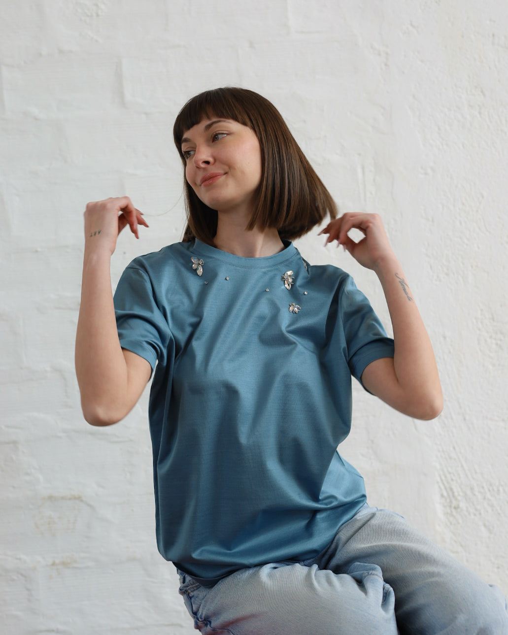 HY 33.33 — T-shirt in Cotone Filo di Scozia — Ricamo a Mano, Manifattura Made in Italy