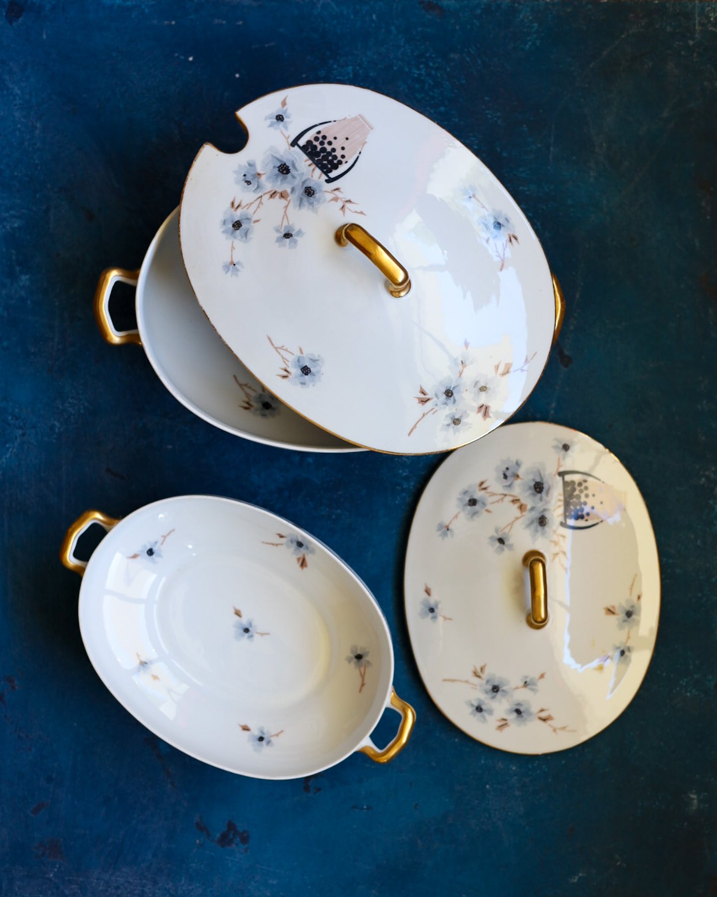 Grande servizio di piatti Limonges da 10 coperti con doppi piatti 69 pezzi