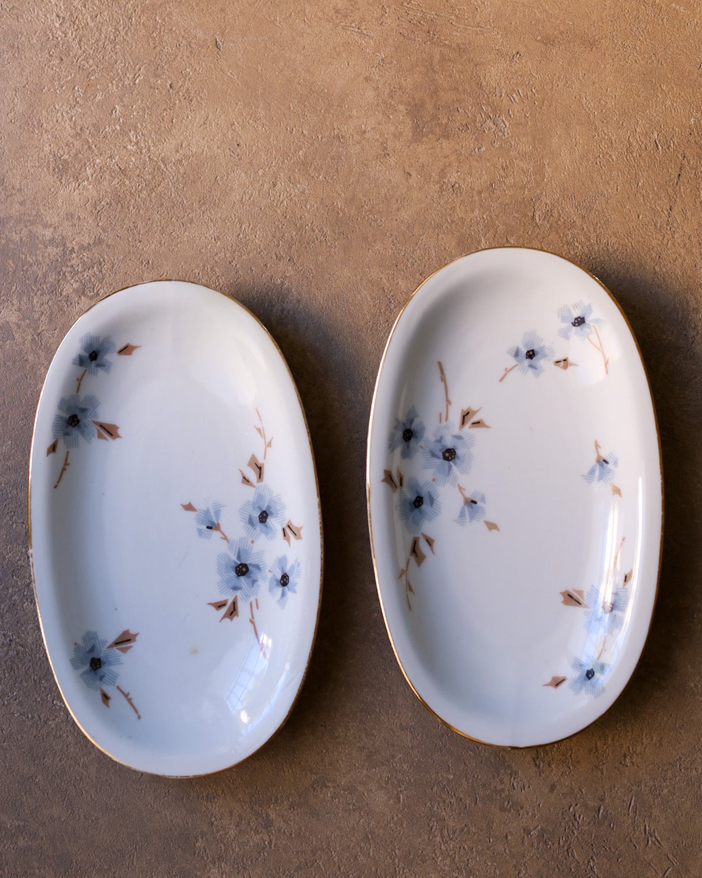 Grande servizio di piatti Limonges da 10 coperti con doppi piatti 69 pezzi