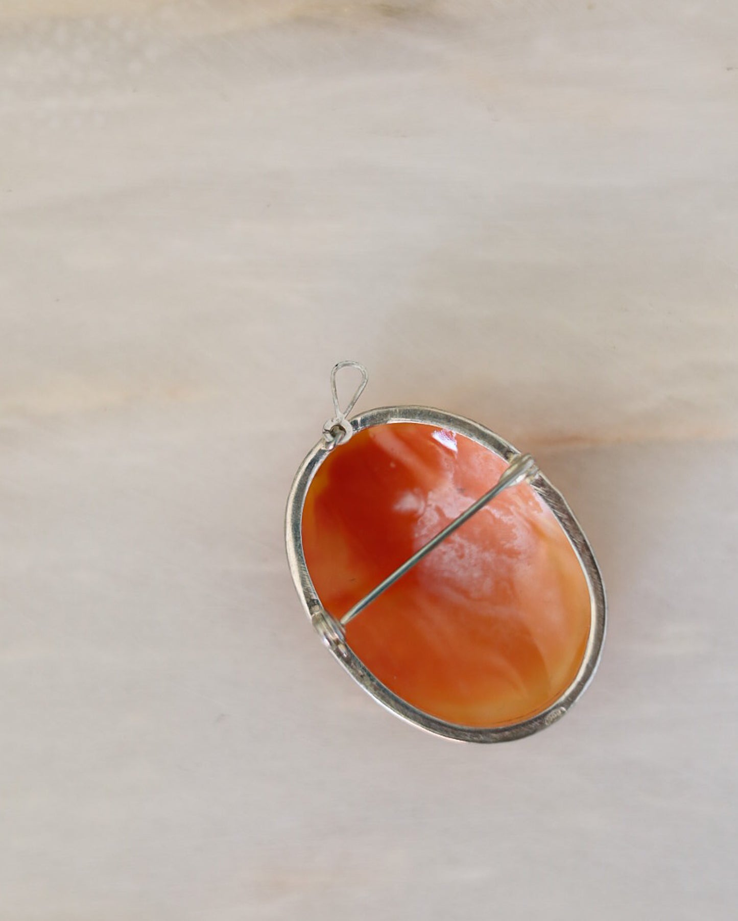Cammeo in Conchiglia Scolpita a Mano — Montatura in Argento — Anni '30-'50