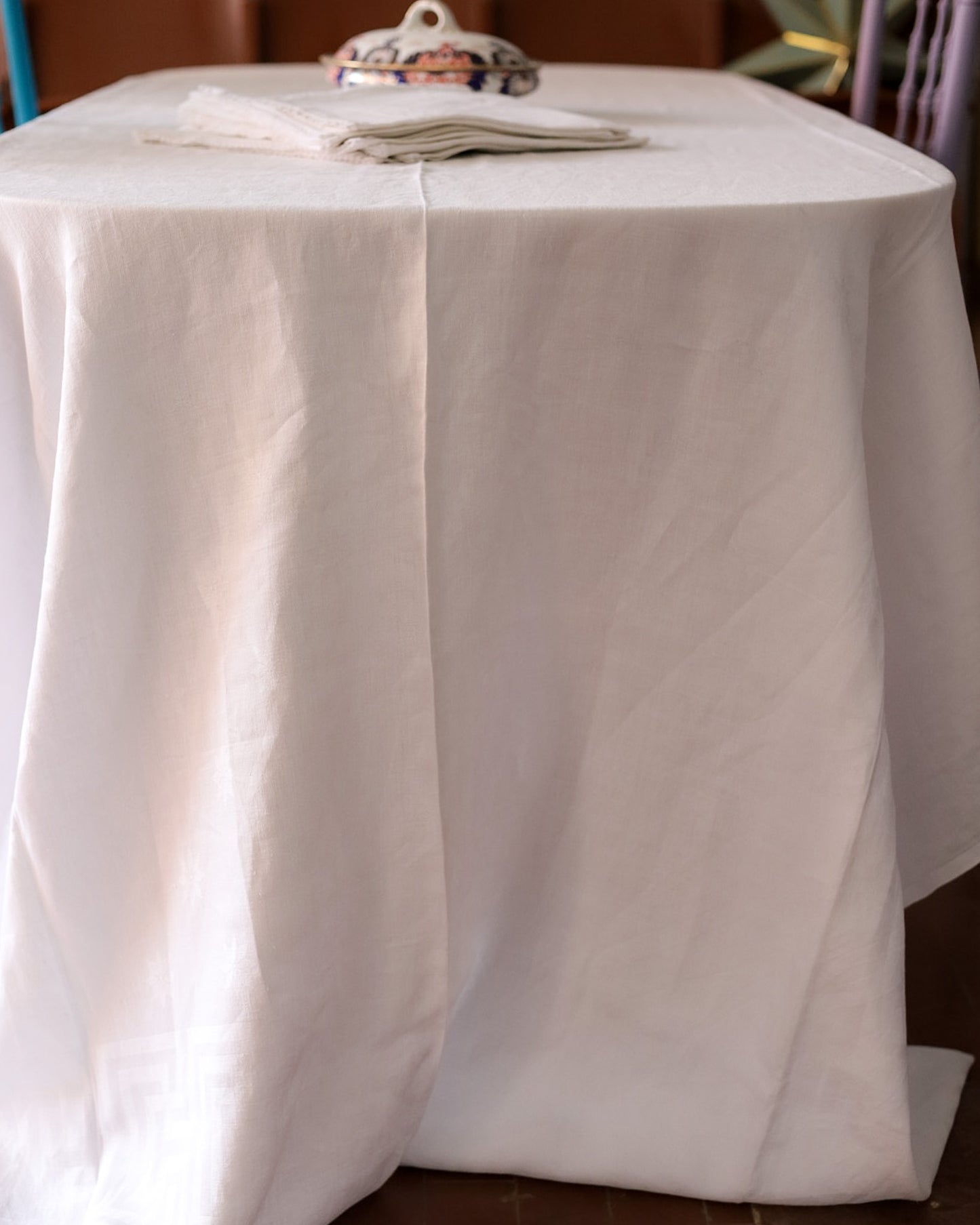 Tovaglia di quasi 5 metri in fiandra di lino con 12 tovaglioli