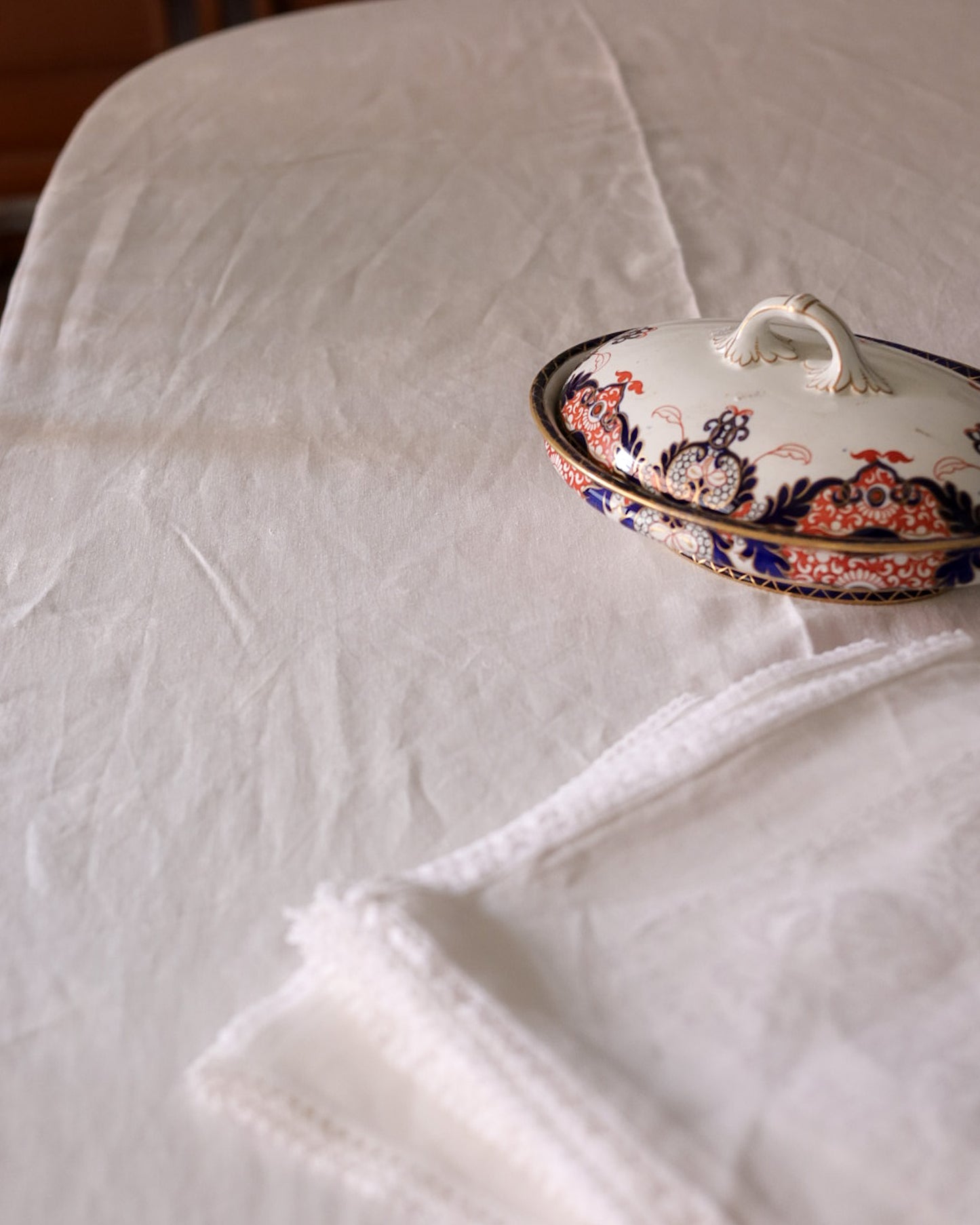 Tovaglia di quasi 5 metri in fiandra di lino con 12 tovaglioli