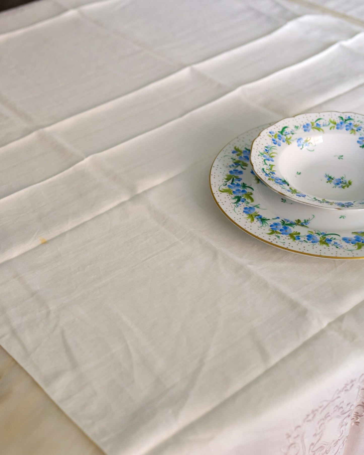 Set di tre runner in lino ricamati