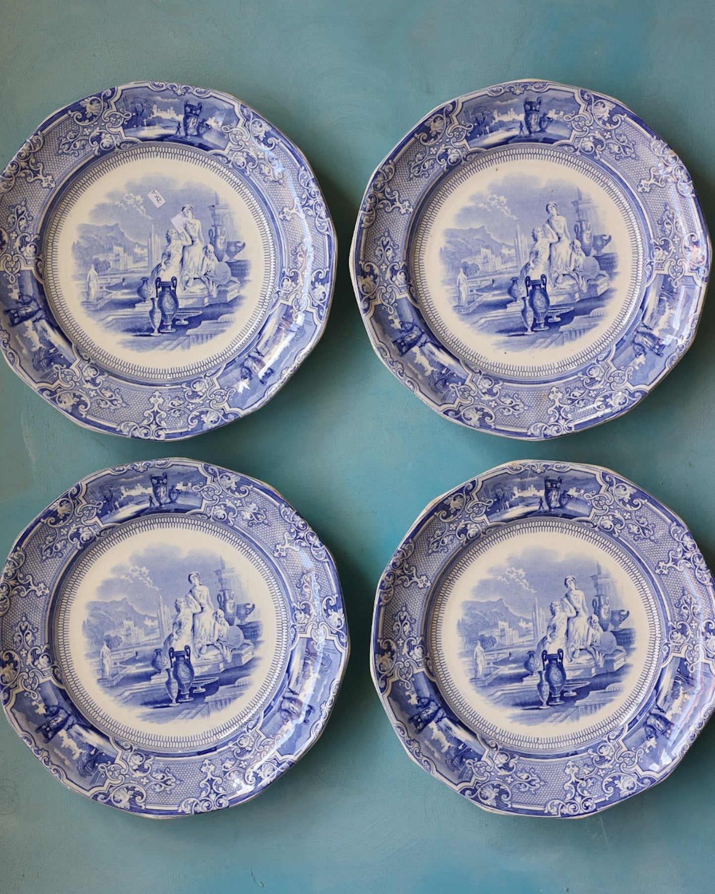 set di Quattro di Piatti Staffordshire in Transferware – Pattern "Colonna", Thomas Goodfellow, Inghilterra, circa 1851-1852