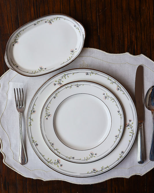 Servizio da 12 piati in porcellana Royal Grafton decoro camille
