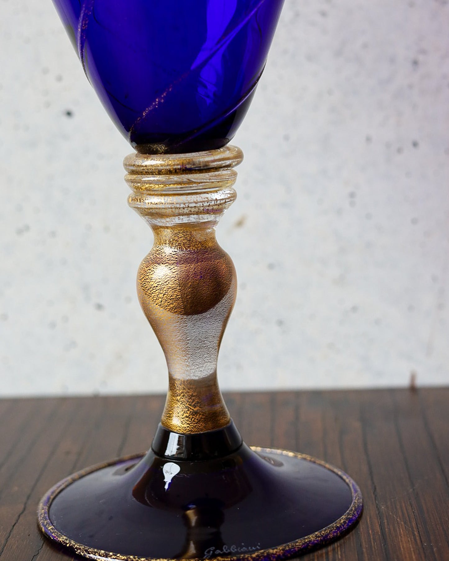 Vaso Gabbiani vetro soffiato tipetto blu e oro