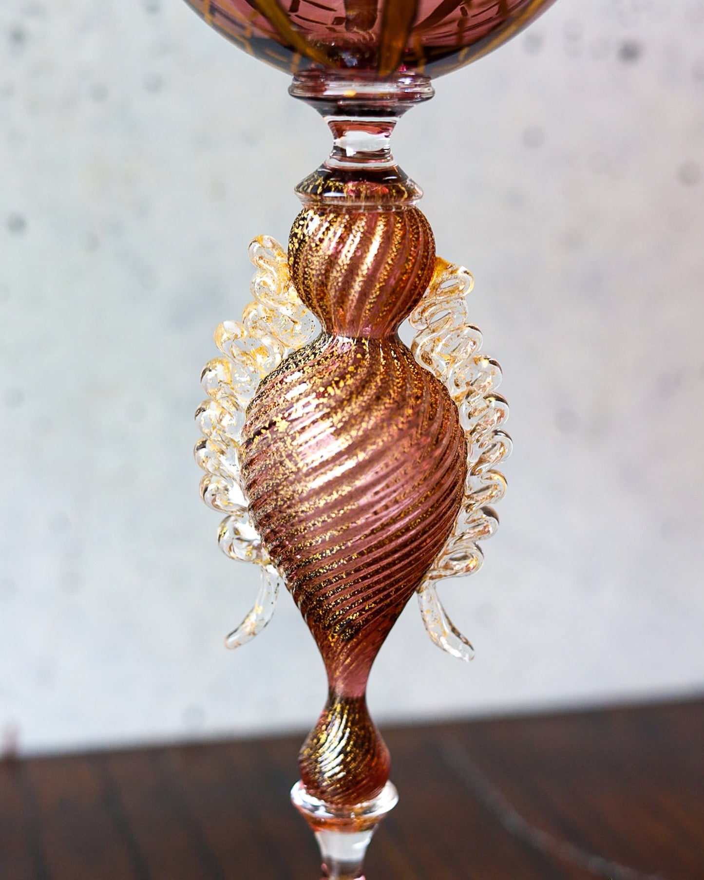Bicchiere da collezione Gabbiani colorati con decoro oro
