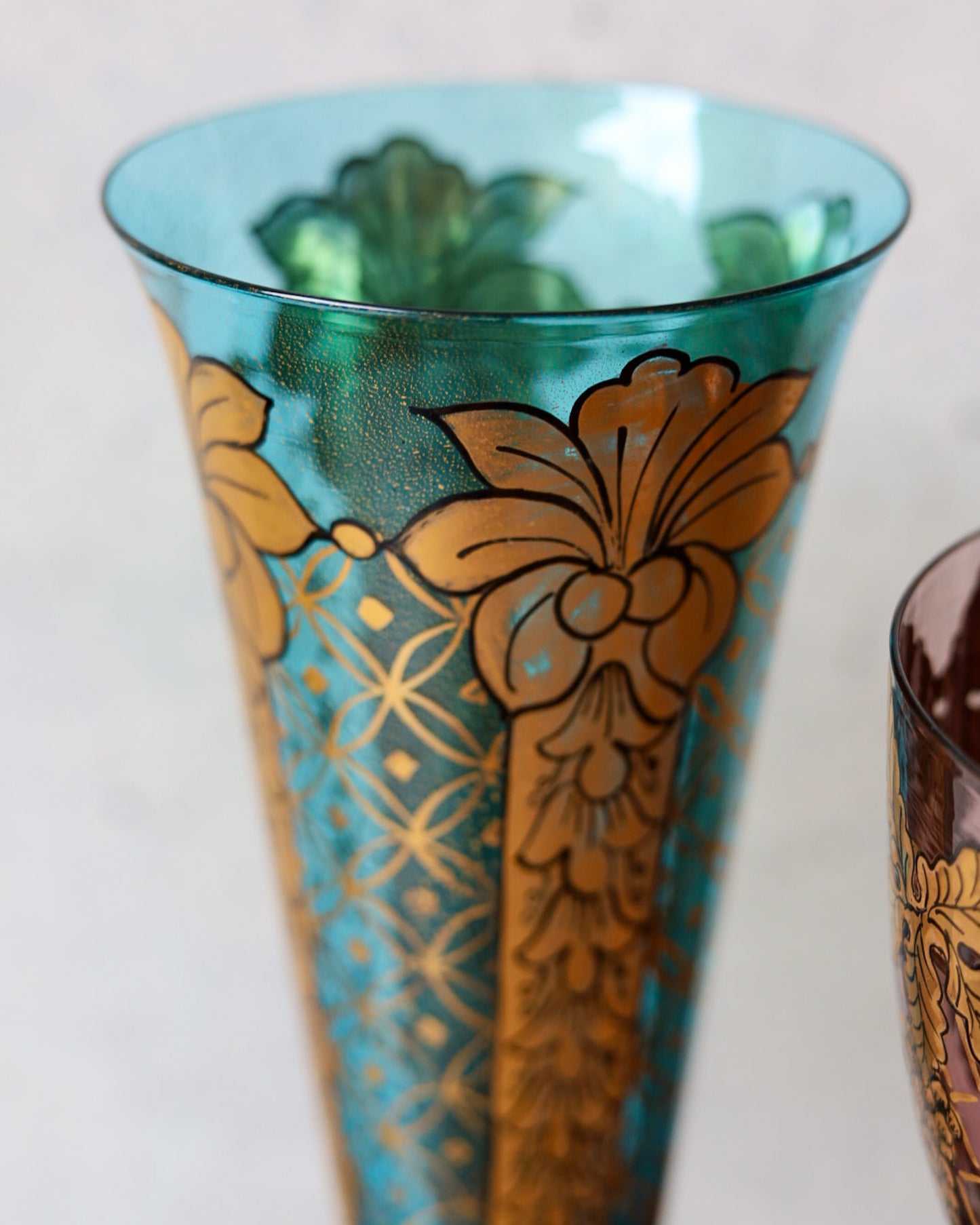 Bicchiere da collezione Gabbiani colorati con decoro oro