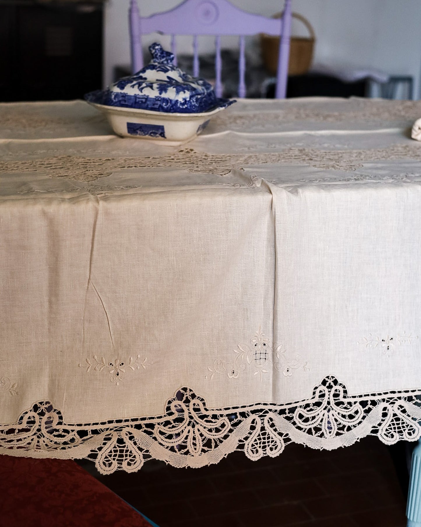 Tovaglia in Lino con Pizzo a Tombolo — 12 Tovaglioli — cm 256×168