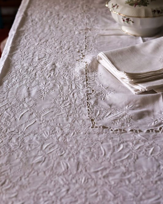 Tovaglia in Lino con Sfilato Siciliano — 12 Tovaglioli — cm 240×162