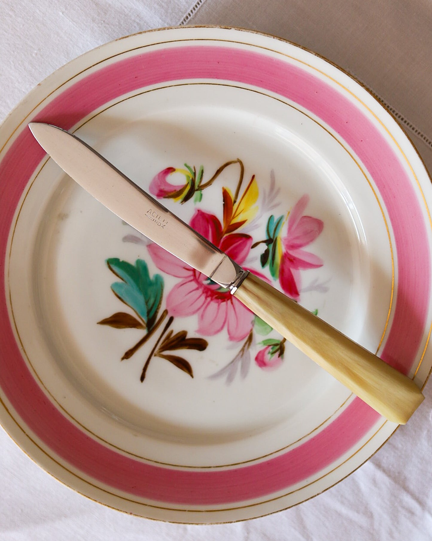 Set di 12 coltelli da dolce con coltello torta francese