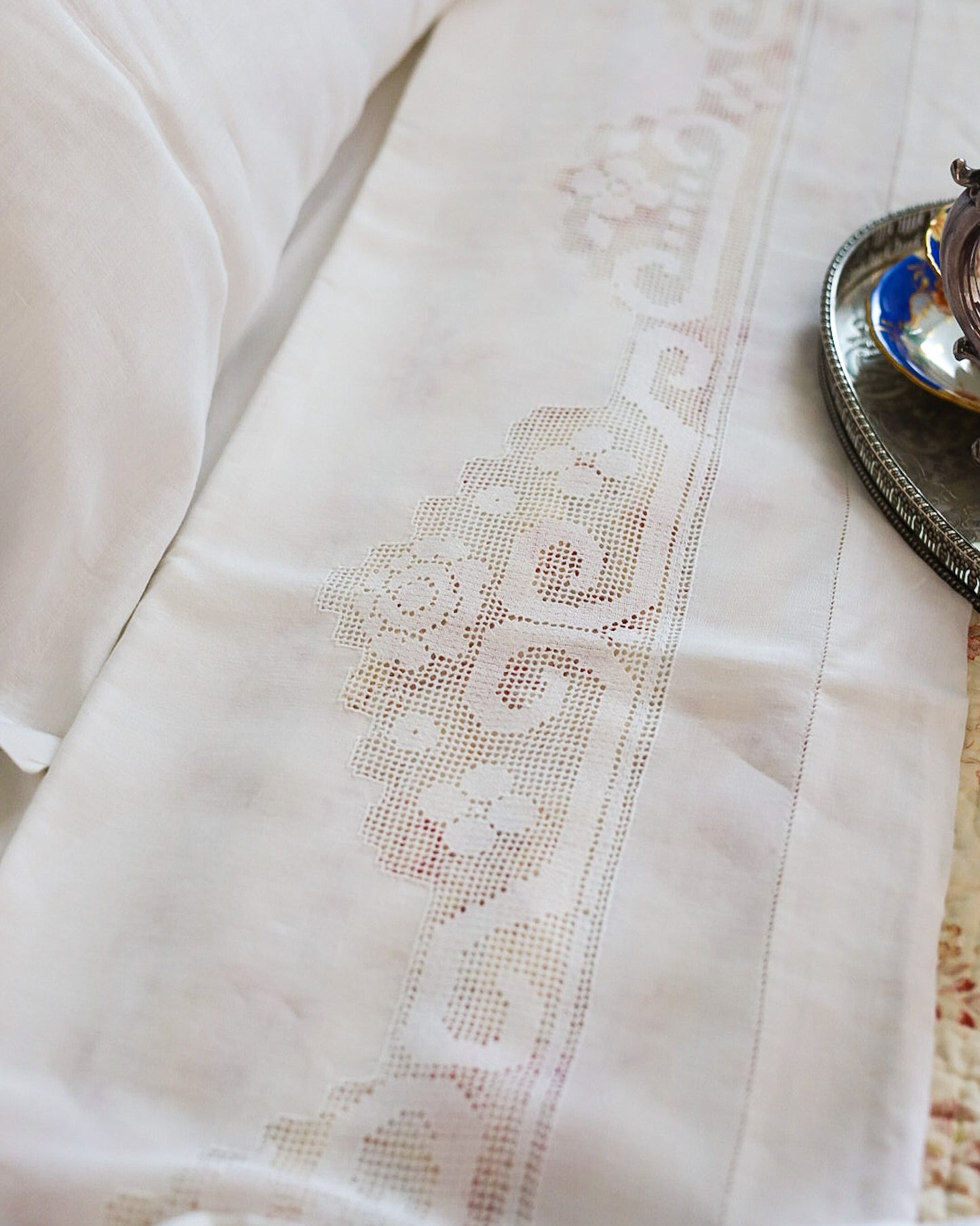 Lenzuolo matrimoniale in  lino sfilato siciliano geometrico