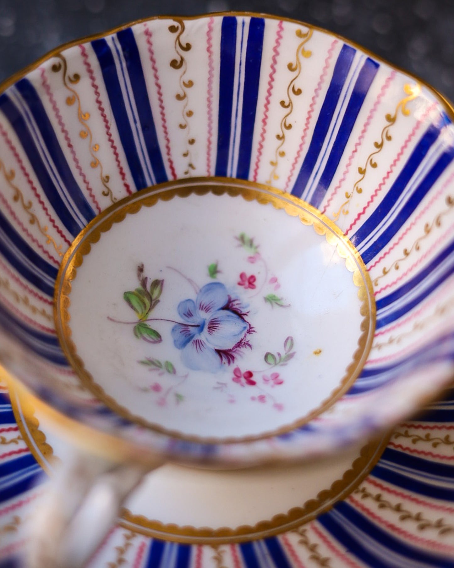 tazza antica primi 800 dipinta a mano a righe