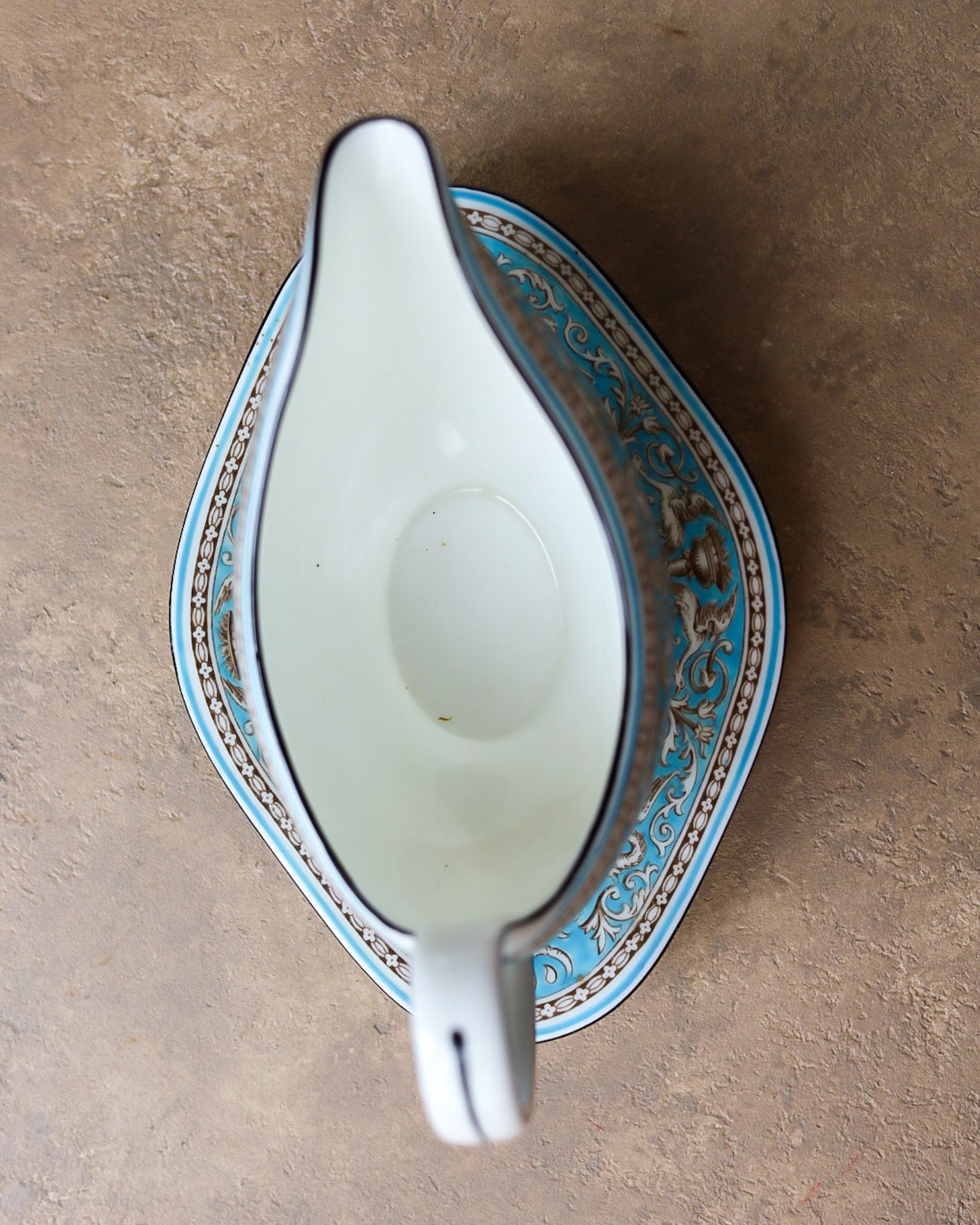 Servizio da Tavola Wedgwood "Florentine Turchese" — Bone China Inglese con Decoro a Smalti