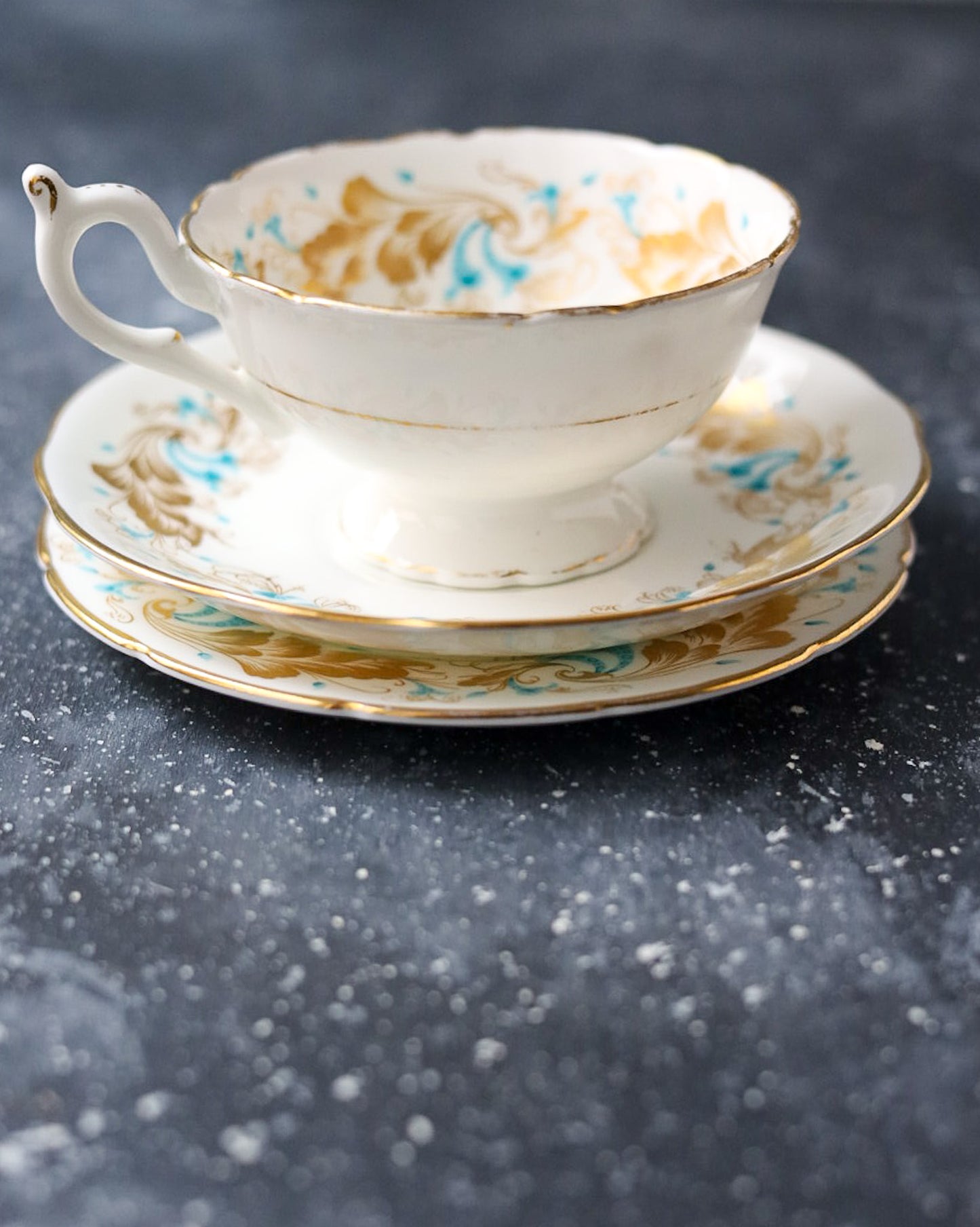 Servizio di piatti con tazze Coalport decoro Strange Orchid