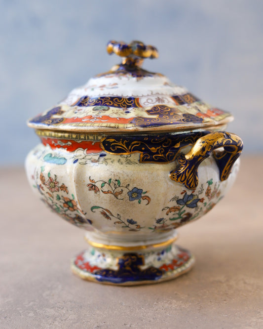 Salsiera in Ironstone Mason's — Decoro Imari Dipinto a Mano — Inghilterra XIX Secolo