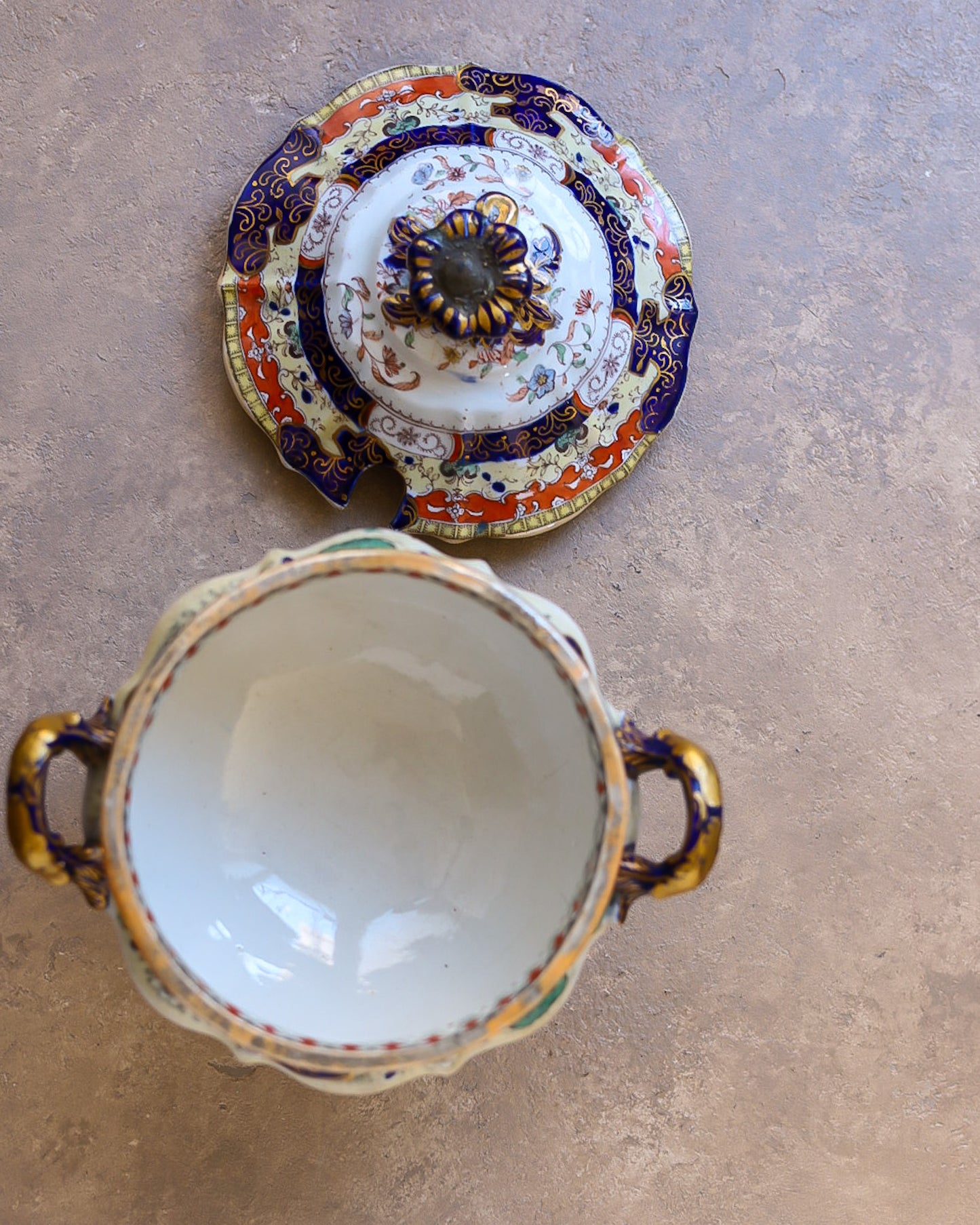 Salsiera in Ironstone Mason's — Decoro Imari Dipinto a Mano — Inghilterra XIX Secolo