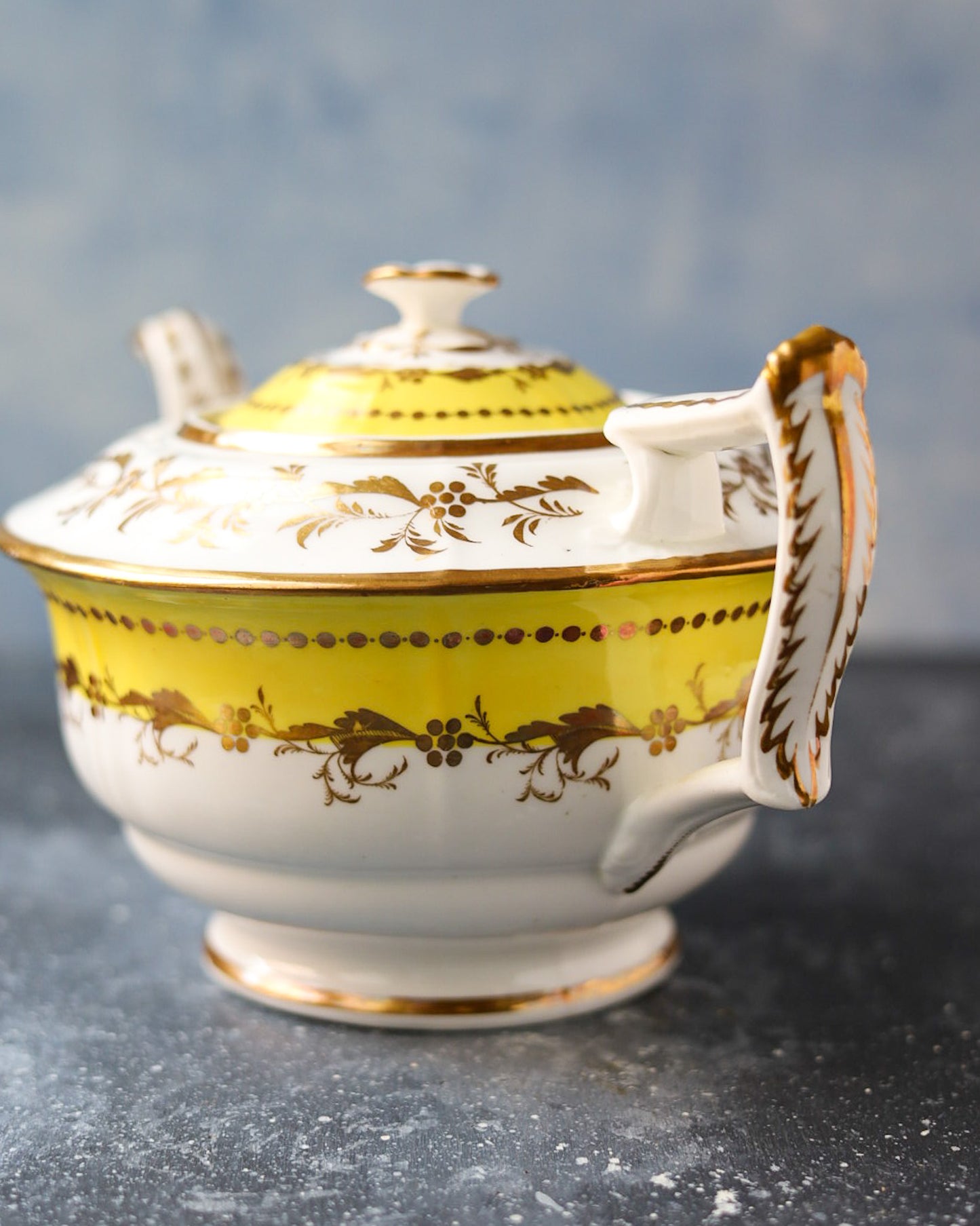 Servizio da Tè Georgiano - Porcellana Inglese con Fondo Giallo e Decorazione Oro - Primi 1800