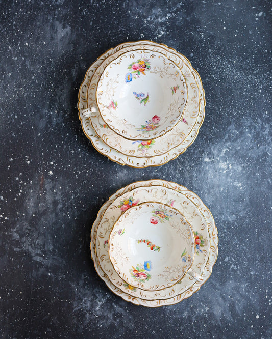 Trio da Tè Coalport - Decoro Floreale Rococò - Fine 1800