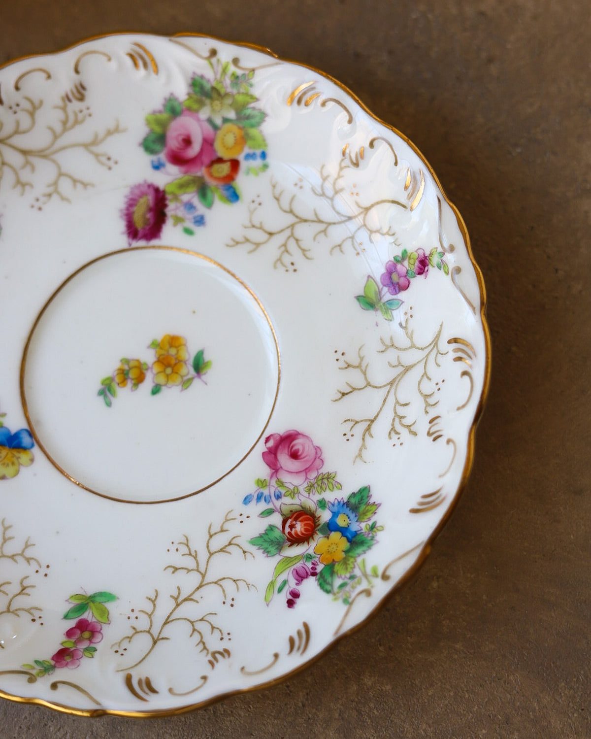 Tazza da Tè con Piattino Coalport — Bouquet Dipinto a Mano — Pieno XIX Secolo