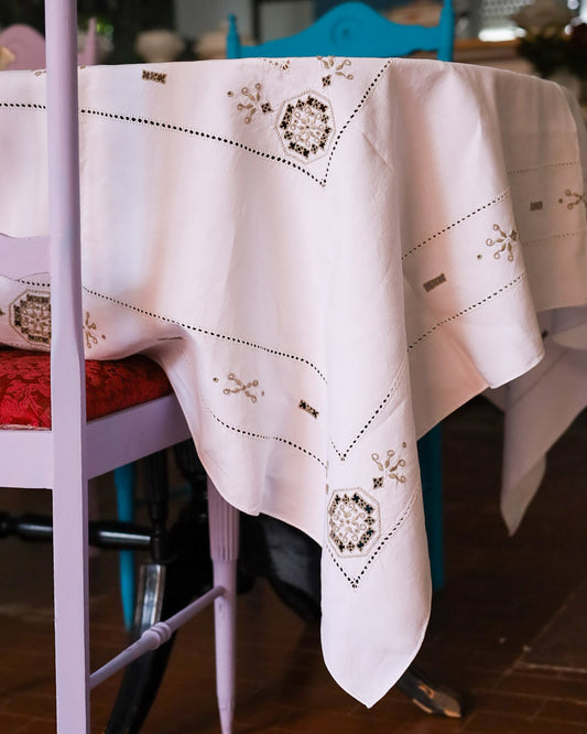 Copritavolo in lino e punto antico grigio