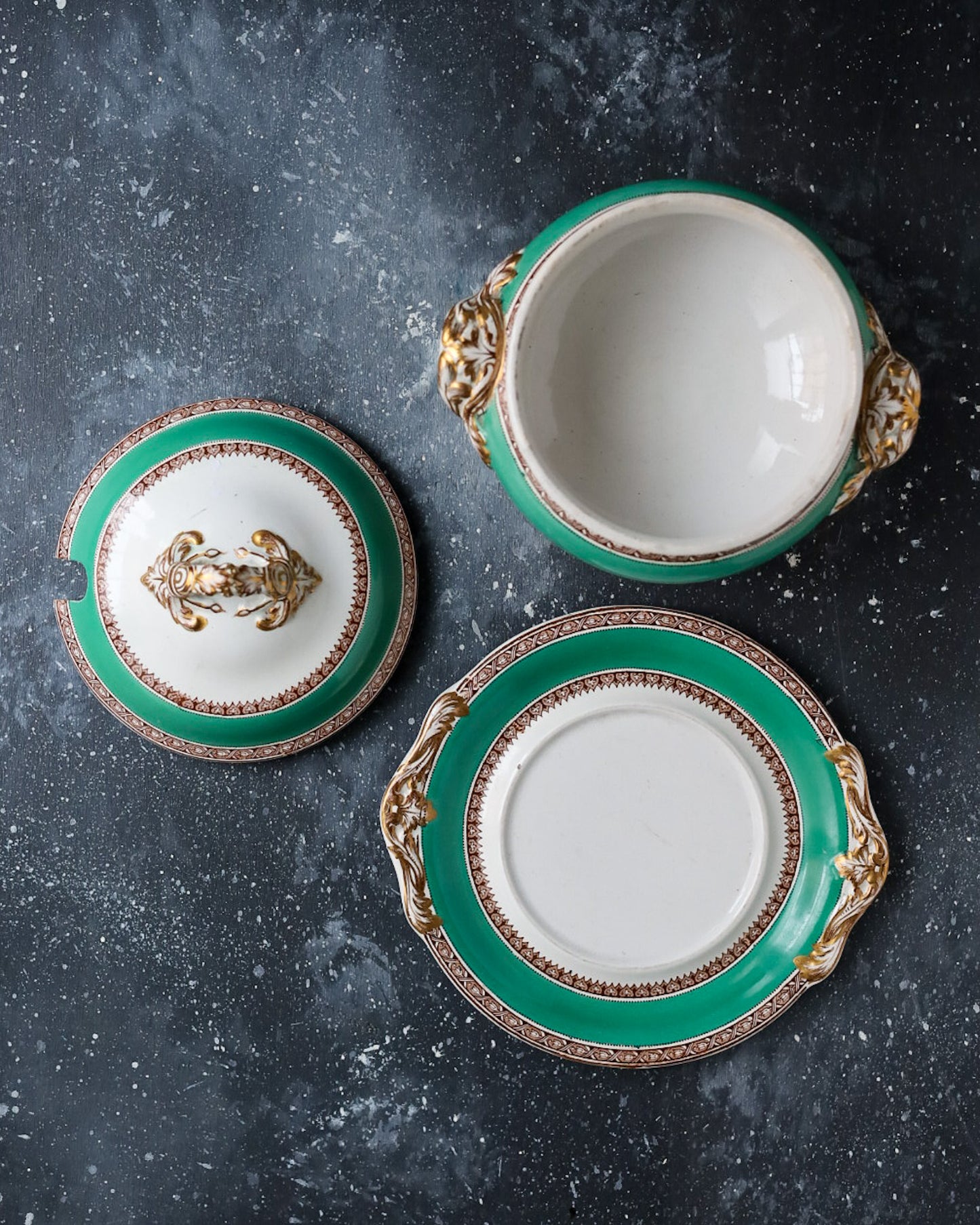 Salsiera con Coperchio e Piattino - Verde Smeraldo e Oro - Bone China - Metà 1800