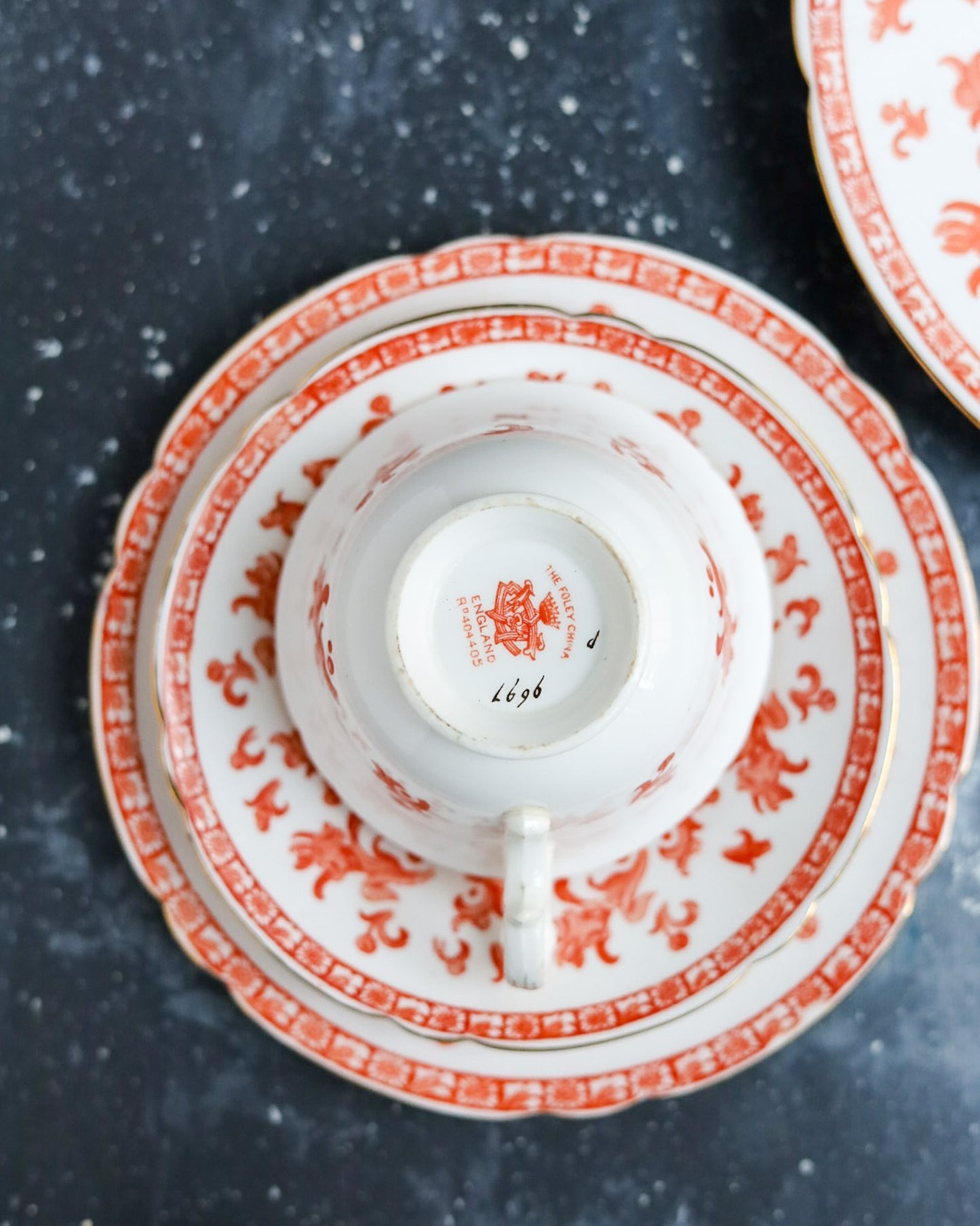 Set di 4 Trio The Foley China - Decoro Orientale Rosso Ferro - Bone China - Inghilterra, Fine 1800/Inizi 1900