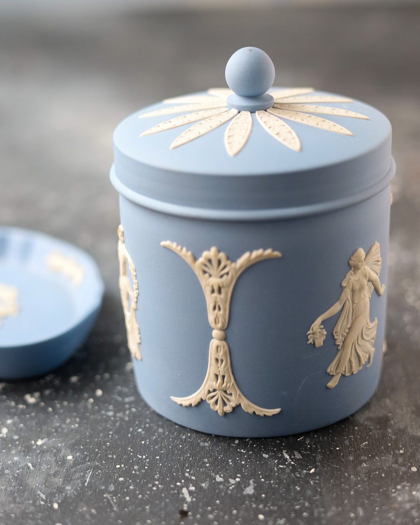 Set da Bagno Wedgwood Jasperware - Barattolo con Coperchio e Vassoio - Blu Classico - Inghilterra