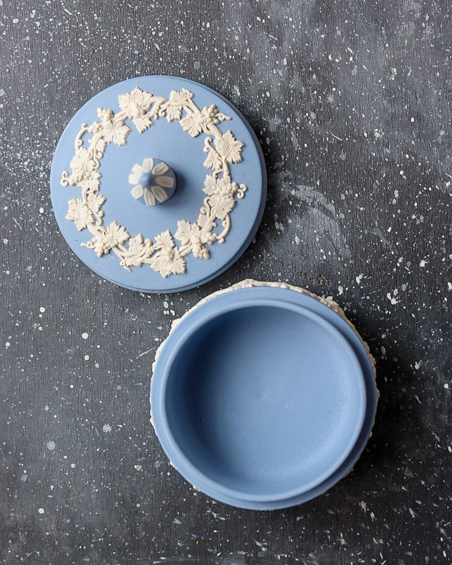 Scatoline Wedgwood Jasperware - Collezione di Forme Diverse - Blu Classico - Inghilterra