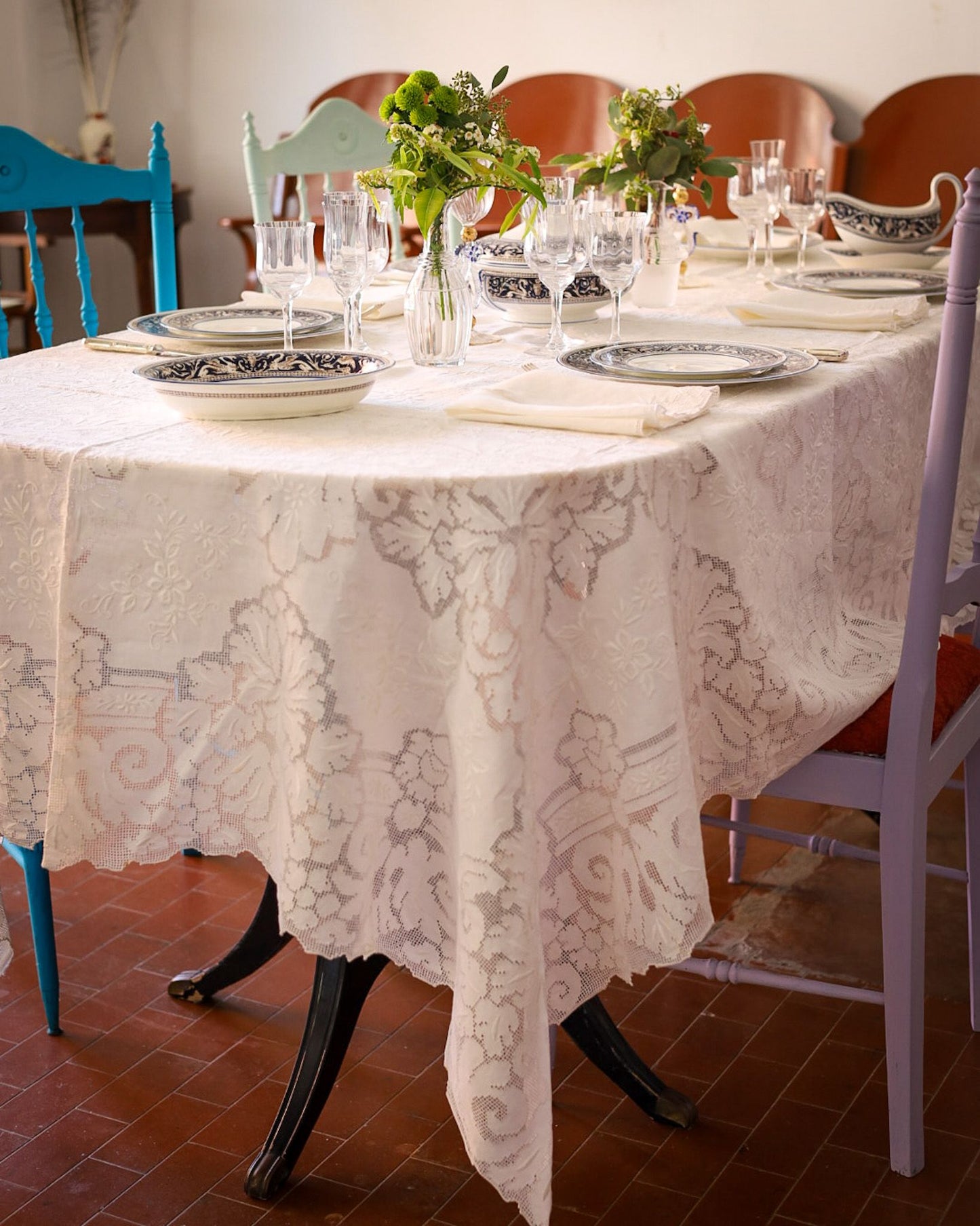 Tovaglia in sfilato siciliano con 12 tovaglioli