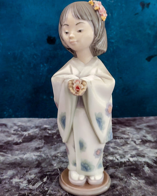 Statuina geisha lladro