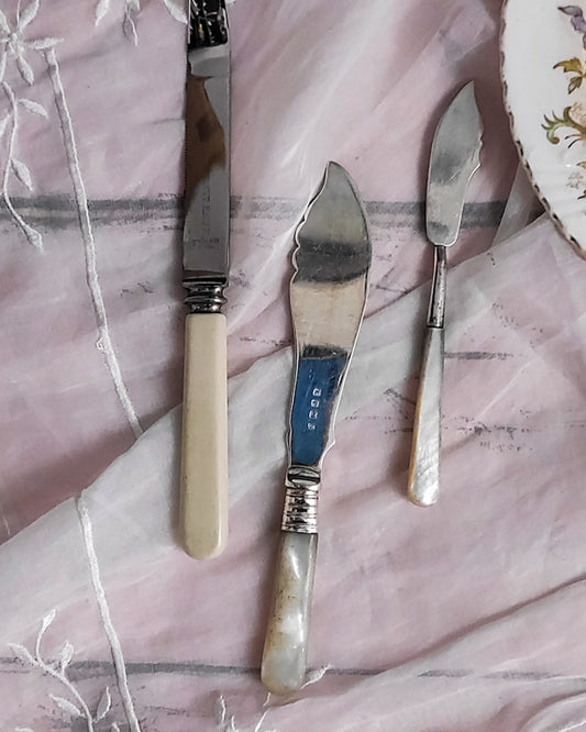 set di tre coltelli da antipasto sheffield