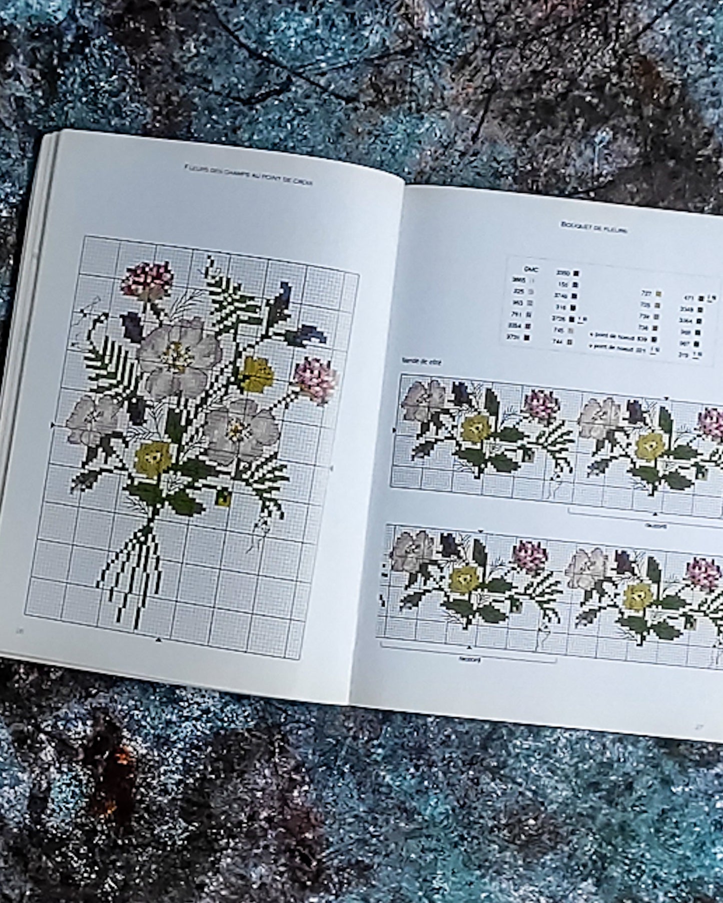 Libro punto croce francese: fleurs de champs au point de croix