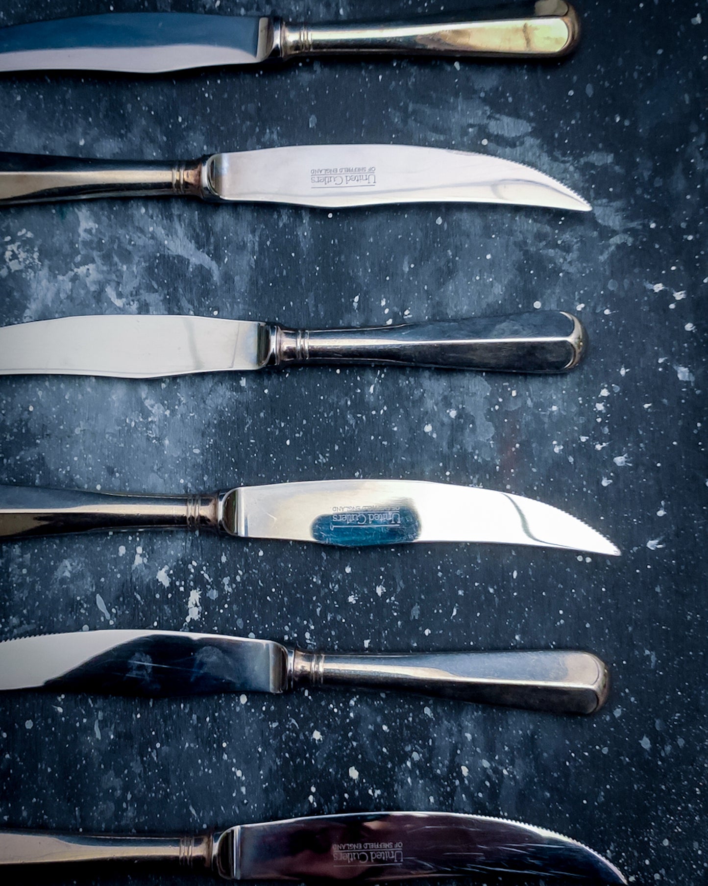 Set sei coltelli inglesi da pasto