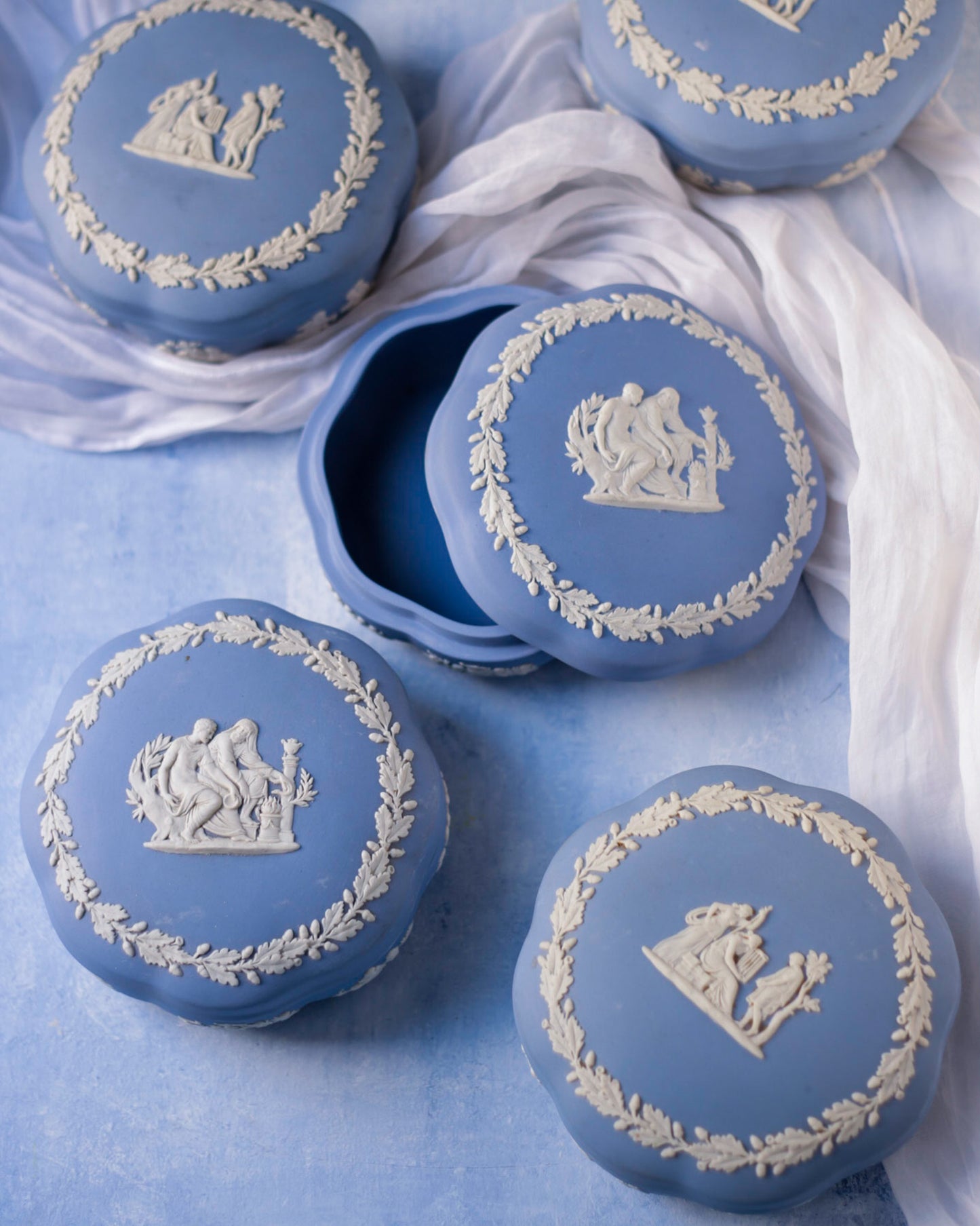 Scatole in porcellana celeste wedgwood